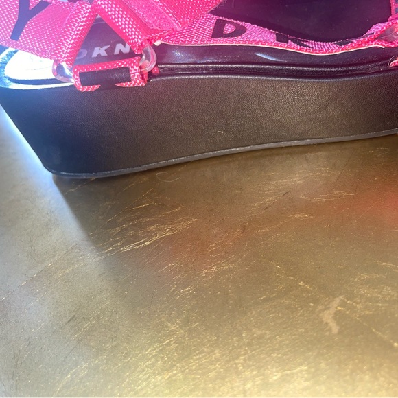 DKNY Sandles - Picture 3 of 4